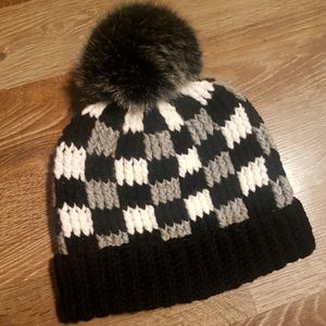 Thermal crochet extra thick plaid kids tuques black, white, grey!